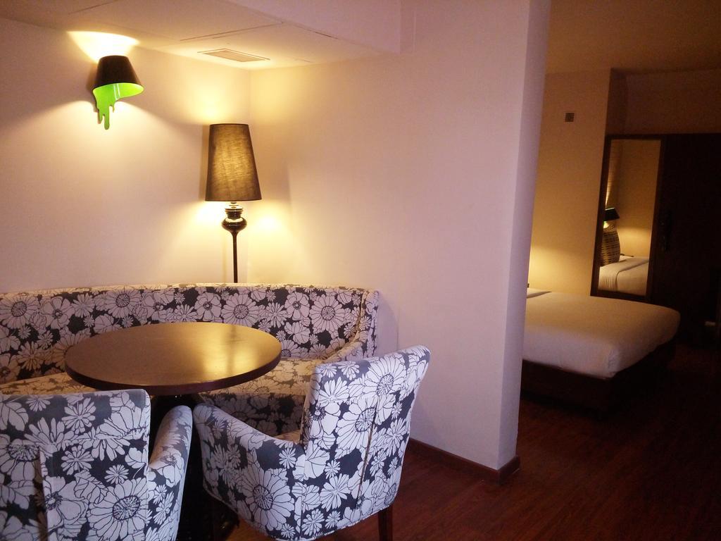 Best Western Plus O2 Индаур Экстерьер фото